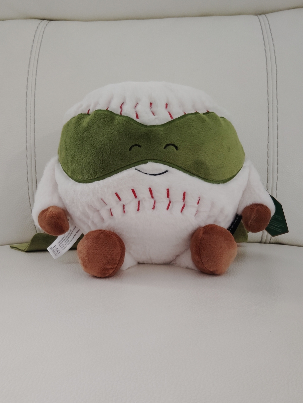FAO Schwarz Baseball Superhero Plush Heroes of the Game Cape Mask Stuffed Toy